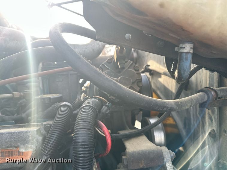 image for item DV0549 2001 International 4700 dump truck