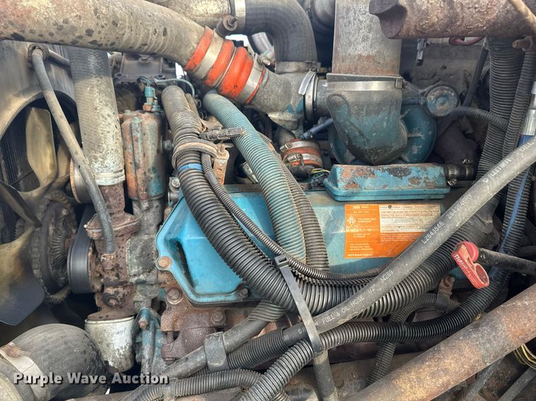 image for item DV0549 2001 International 4700 dump truck