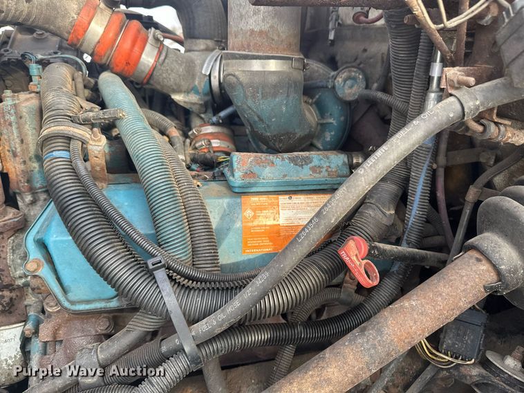 image for item DV0549 2001 International 4700 dump truck