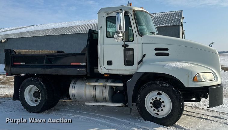 image for item DV0552 2007 Mack CXN612 dump truck
