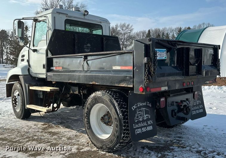 image for item DV0552 2007 Mack CXN612 dump truck