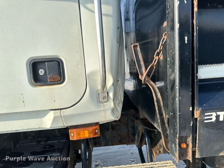 image for item DV0552 2007 Mack CXN612 dump truck