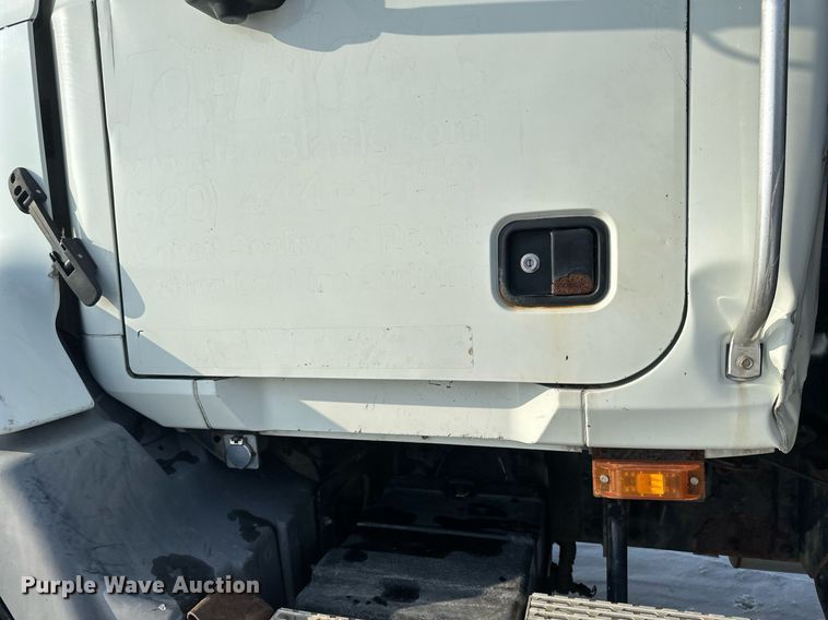 image for item DV0552 2007 Mack CXN612 dump truck