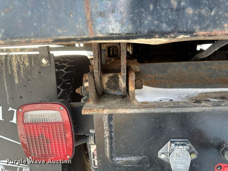 image for item DV0552 2007 Mack CXN612 dump truck