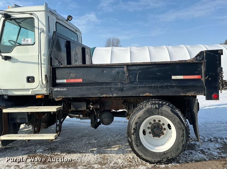 image for item DV0552 2007 Mack CXN612 dump truck