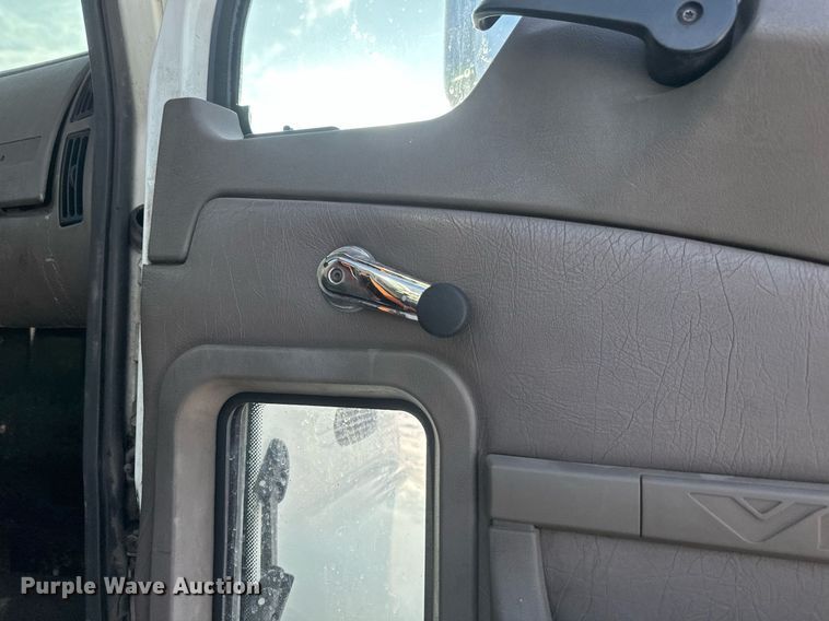 image for item DV0552 2007 Mack CXN612 dump truck