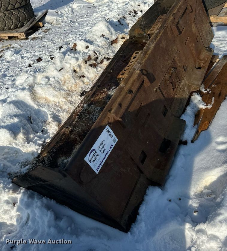 image for item DV0557 73