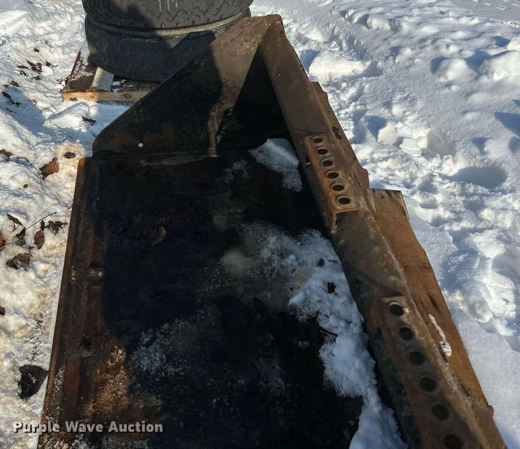 image for item DV0557 73