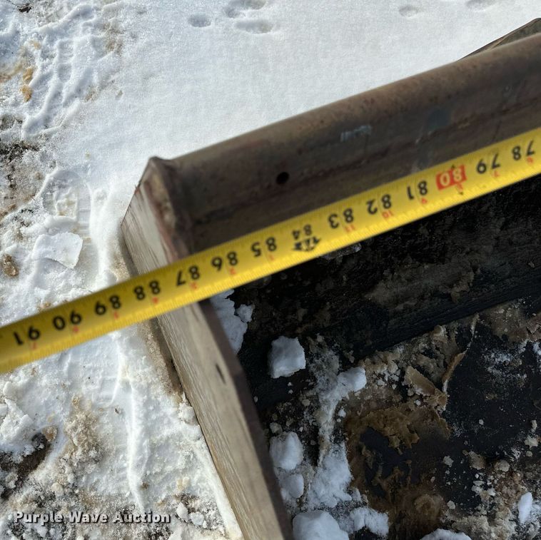 image for item DV0560 86