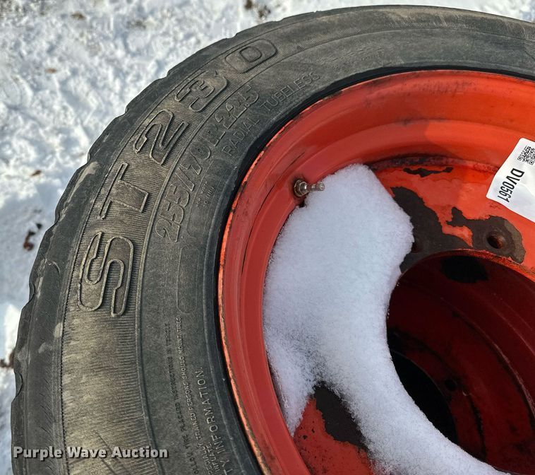 image for item DV0561 (4) 255/70R22.5 skid steer tires and wheels