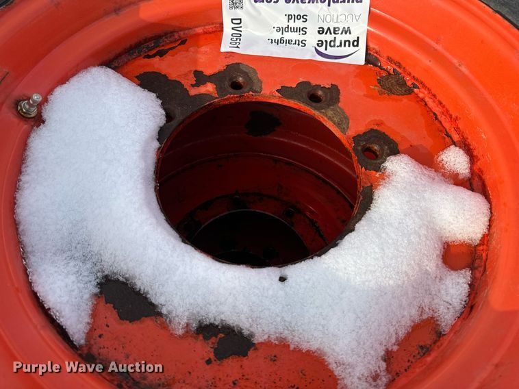 image for item DV0561 (4) 255/70R22.5 skid steer tires and wheels