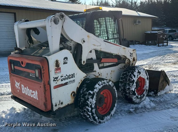 image for item DV0562 2014 Bobcat  S750 skid steer loader