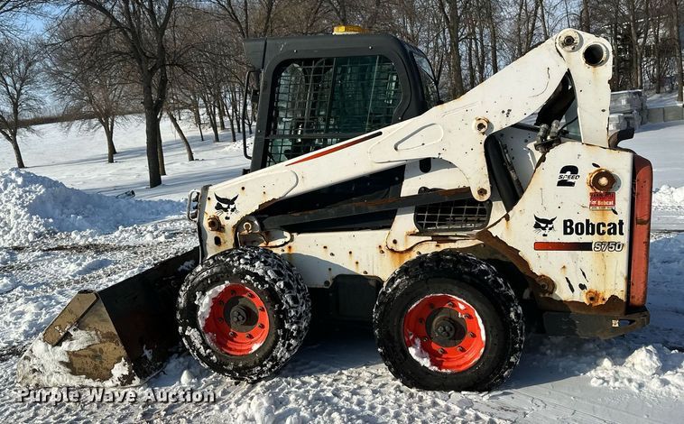 image for item DV0562 2014 Bobcat  S750 skid steer loader