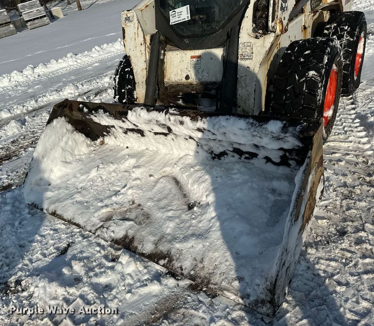 image for item DV0562 2014 Bobcat  S750 skid steer loader