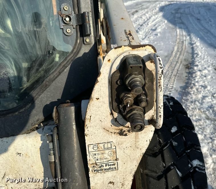 image for item DV0562 2014 Bobcat  S750 skid steer loader
