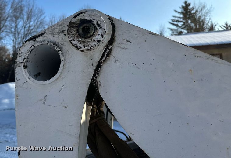 image for item DV0562 2014 Bobcat  S750 skid steer loader