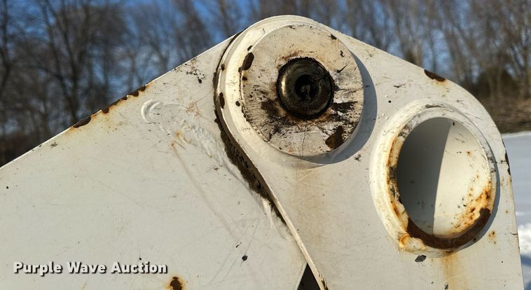 image for item DV0562 2014 Bobcat  S750 skid steer loader