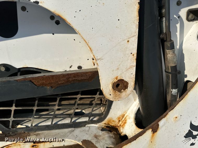 image for item DV0562 2014 Bobcat  S750 skid steer loader