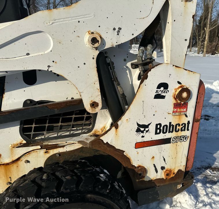 image for item DV0562 2014 Bobcat  S750 skid steer loader