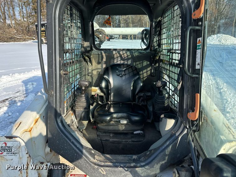image for item DV0562 2014 Bobcat  S750 skid steer loader