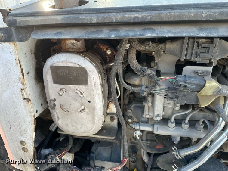 image for item DV0562 2014 Bobcat  S750 skid steer loader