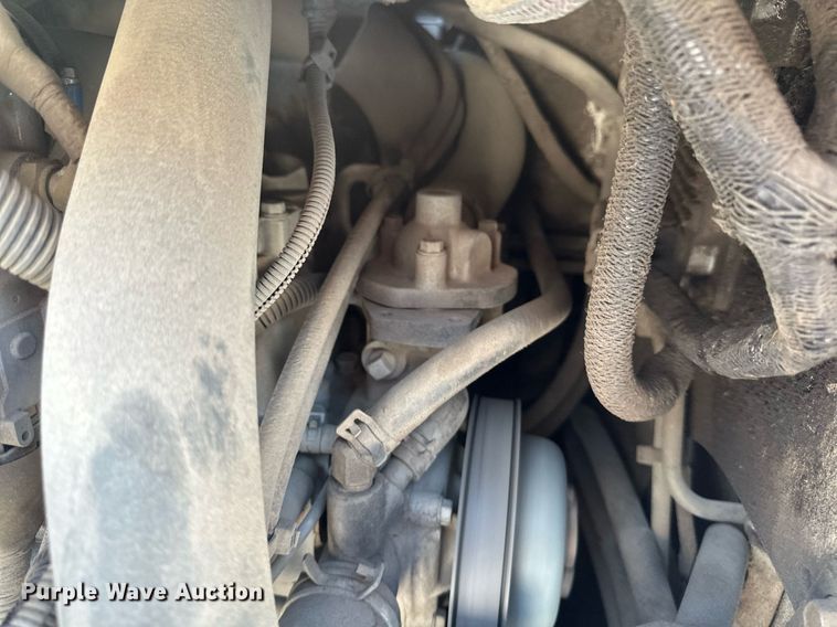 image for item DV0562 2014 Bobcat  S750 skid steer loader