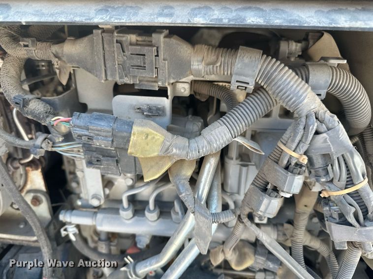 image for item DV0562 2014 Bobcat  S750 skid steer loader