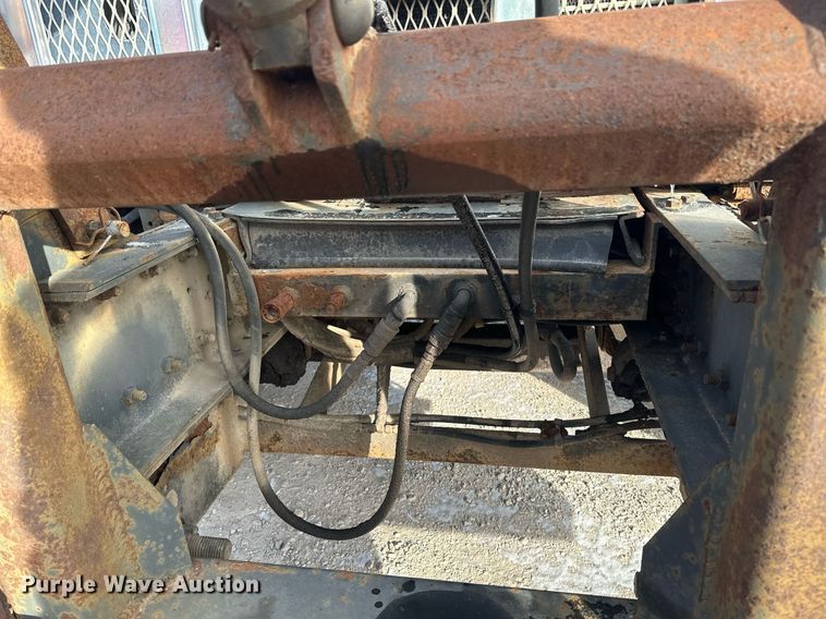 image for item DV0566 1995 International  2554 dump truck