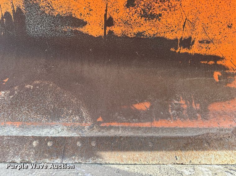 image for item DV0566 1995 International  2554 dump truck