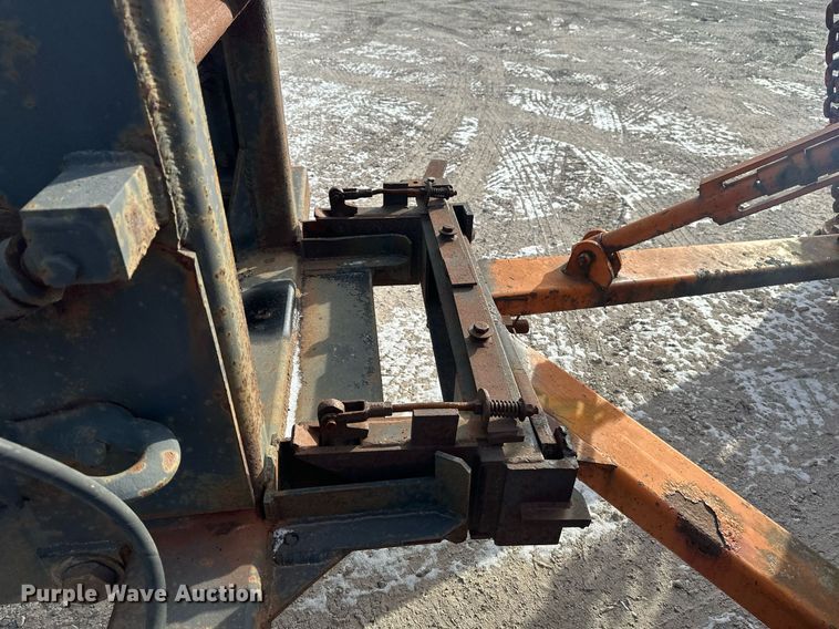 image for item DV0566 1995 International  2554 dump truck