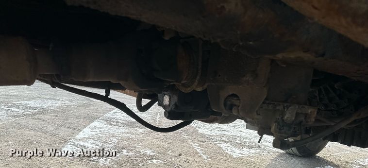 image for item DV0566 1995 International  2554 dump truck