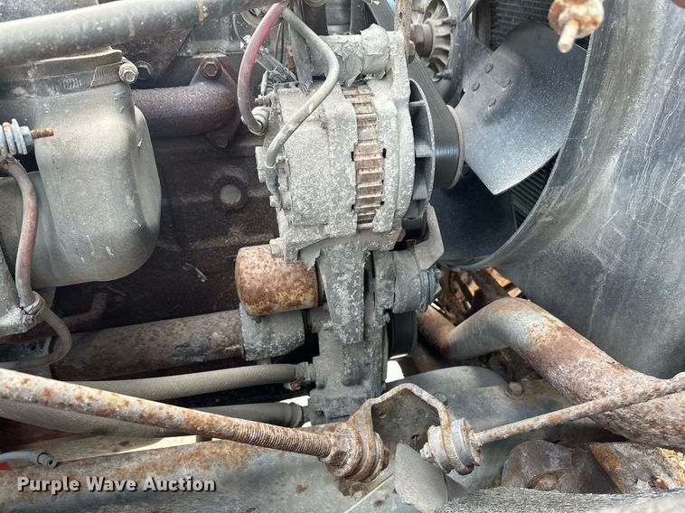 image for item DV0566 1995 International  2554 dump truck