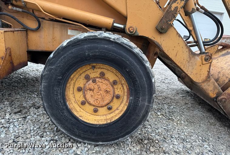 image for item DW2456 1994 Case 580 Super K  backhoe