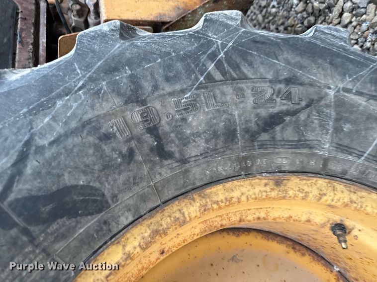 image for item DW2456 1994 Case 580 Super K  backhoe