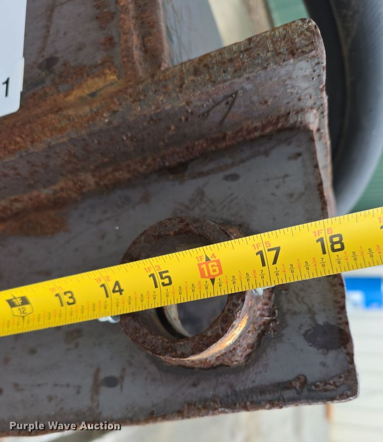 image for item DW3031 (2) excavator attachments