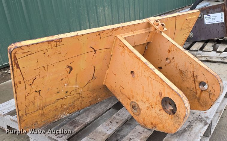 image for item DW3031 (2) excavator attachments
