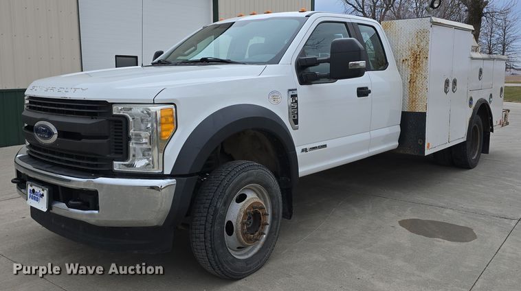 image for item DW3032 2017 Ford F550 Super Duty XL SuperCab utility / service truck