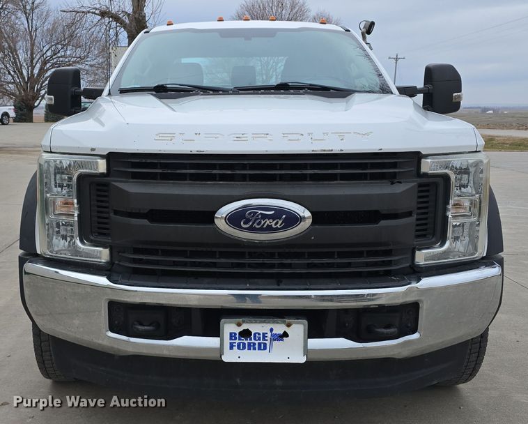 image for item DW3032 2017 Ford F550 Super Duty XL SuperCab utility / service truck