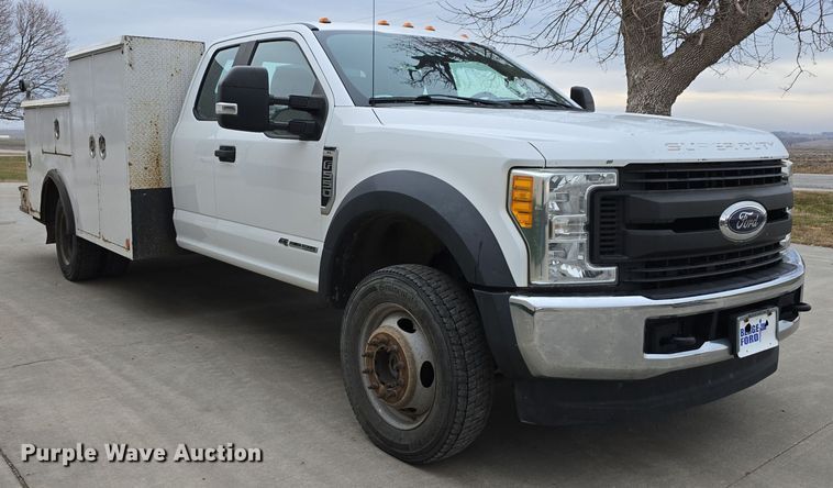 image for item DW3032 2017 Ford F550 Super Duty XL SuperCab utility / service truck