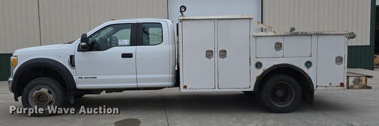 image for item DW3032 2017 Ford F550 Super Duty XL SuperCab utility / service truck