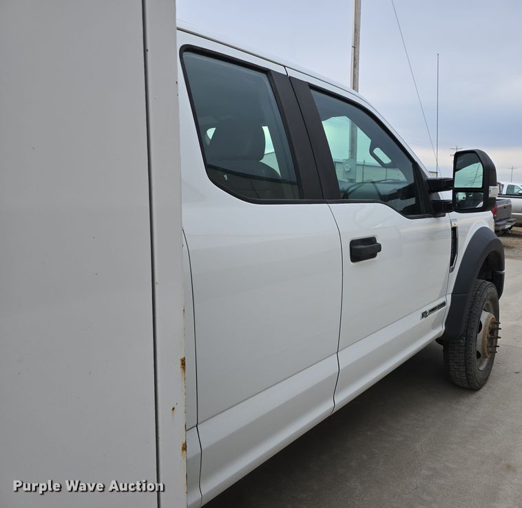 image for item DW3032 2017 Ford F550 Super Duty XL SuperCab utility / service truck