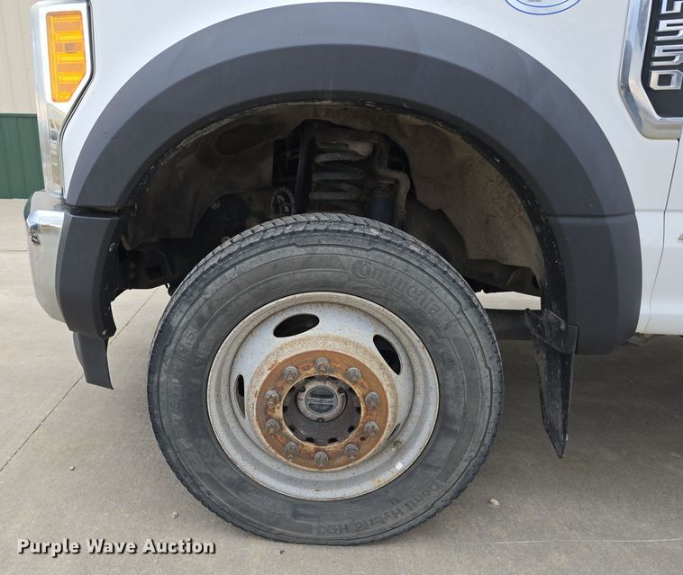 image for item DW3032 2017 Ford F550 Super Duty XL SuperCab utility / service truck
