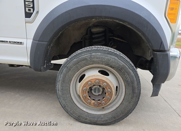 image for item DW3032 2017 Ford F550 Super Duty XL SuperCab utility / service truck