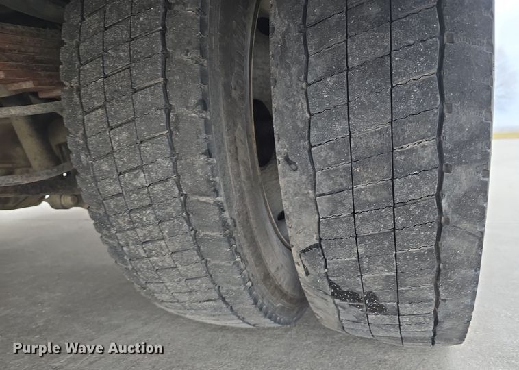 image for item DW3032 2017 Ford F550 Super Duty XL SuperCab utility / service truck