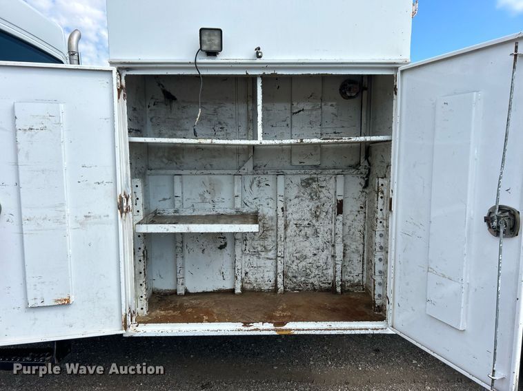 image for item EG1067 2007 Freightliner  Business Class M2 Crew Cab utility / service truck