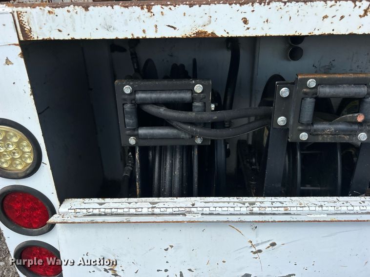 image for item EG1067 2007 Freightliner  Business Class M2 Crew Cab utility / service truck