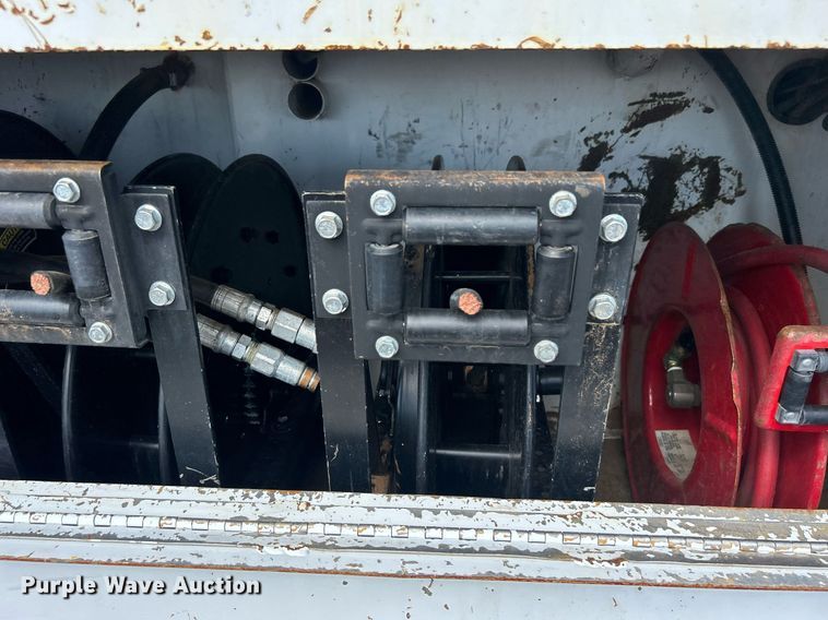 image for item EG1067 2007 Freightliner  Business Class M2 Crew Cab utility / service truck