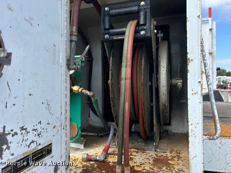 image for item EG1067 2007 Freightliner  Business Class M2 Crew Cab utility / service truck