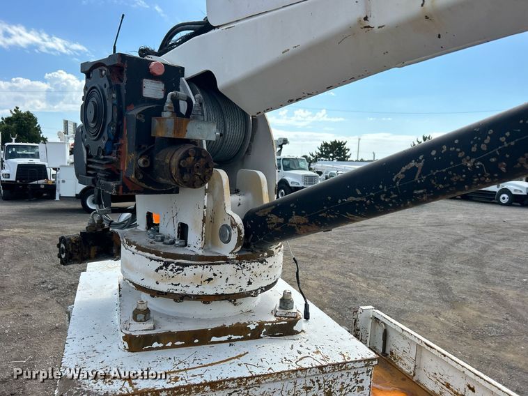 image for item EG1067 2007 Freightliner  Business Class M2 Crew Cab utility / service truck