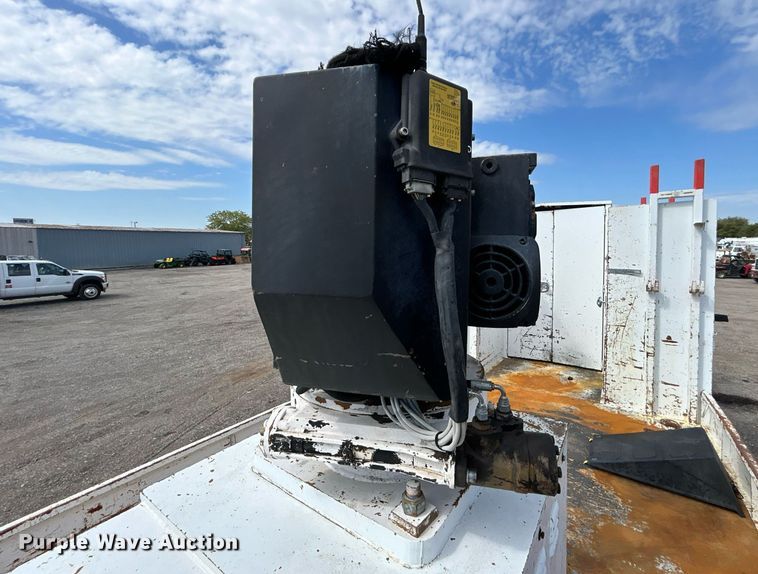 image for item EG1067 2007 Freightliner  Business Class M2 Crew Cab utility / service truck